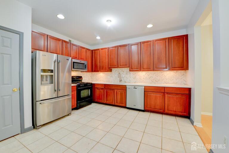Photo 14 of 34 Forest Drive, Piscataway NJ 08844, Piscataway, NJ
