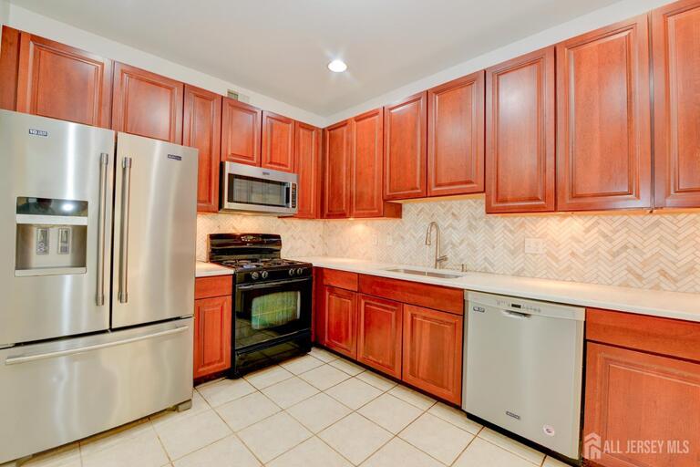 Photo 15 of 34 Forest Drive, Piscataway NJ 08844, Piscataway, NJ