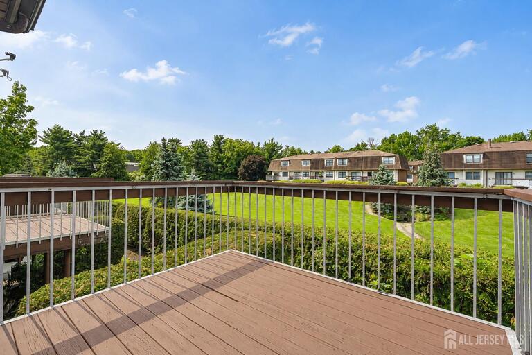 Photo 8 of 3003 N Oaks Boulevard N, North Brunswick NJ 08902, North Brunswick, NJ