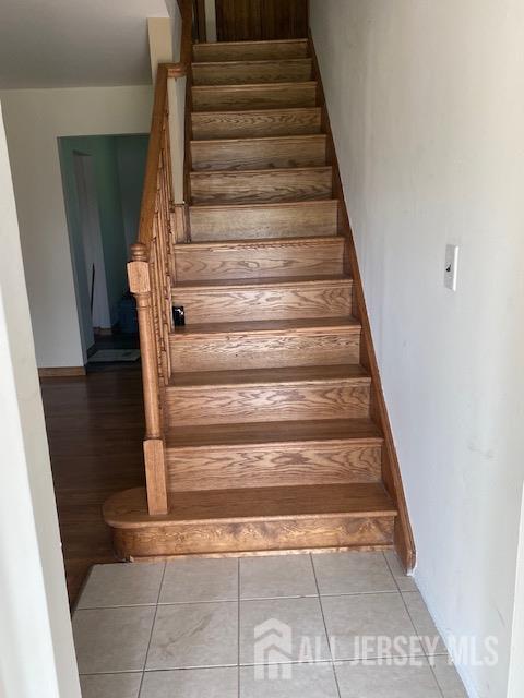 Photo 5 of 204 MARLIN Drive, Fords NJ 08863, Fords, NJ