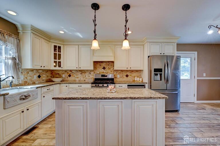 Photo 10 of 416 Giles Avenue, Middlesex NJ 08846, Middlesex, NJ