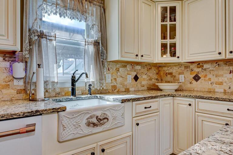 Photo 11 of 416 Giles Avenue, Middlesex NJ 08846, Middlesex, NJ