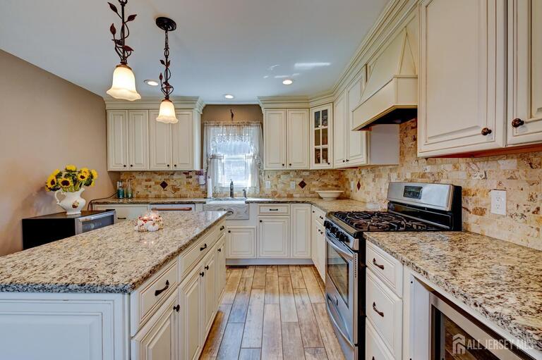 Photo 9 of 416 Giles Avenue, Middlesex NJ 08846, Middlesex, NJ