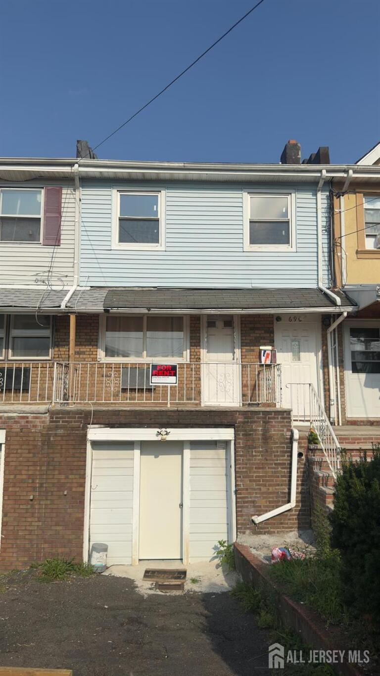 Photo 1 of 690 W Side Avenue W, Perth Amboy NJ 08861, Perth Amboy, NJ