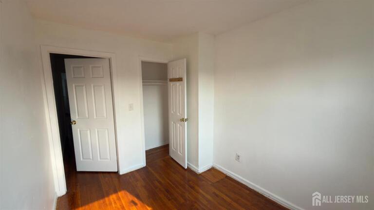 Photo 10 of 690 W Side Avenue W, Perth Amboy NJ 08861, Perth Amboy, NJ