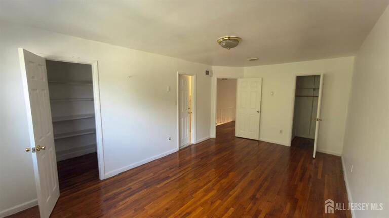 Photo 14 of 690 W Side Avenue W, Perth Amboy NJ 08861, Perth Amboy, NJ