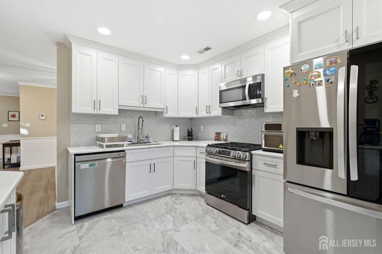 Photo 8 of 267 Century Way, Manalapan NJ 07726, Manalapan, NJ