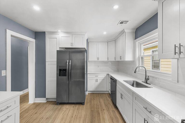 Photo 10 of 324 Harper Place # 2, Highland Park NJ 08904, Highland Park, NJ