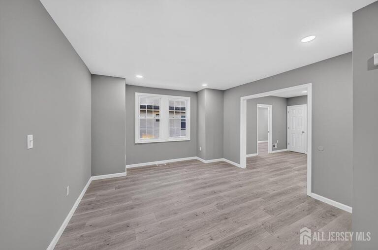 Photo 14 of 184 Green Street, Woodbridge Proper NJ 07095, Woodbridge Proper, NJ