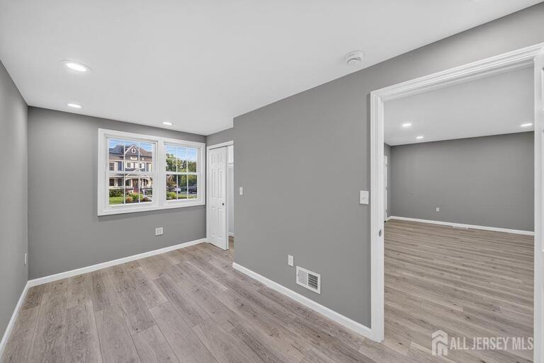 Photo 8 of 184 Green Street, Woodbridge Proper NJ 07095, Woodbridge Proper, NJ