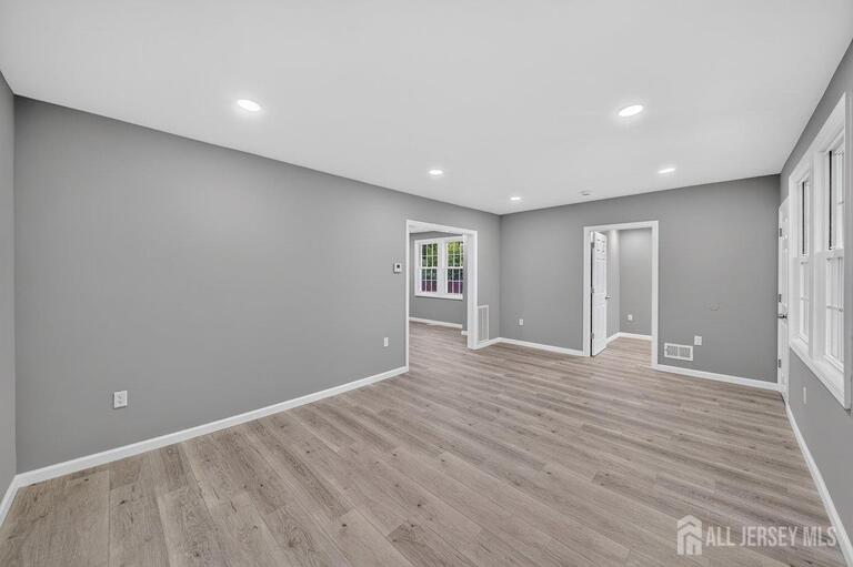 Photo 6 of 184 Green Street, Woodbridge Proper NJ 07095, Woodbridge Proper, NJ