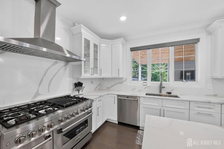 Photo 54 of 28 Ross Hall Boulevard, Piscataway NJ 08854, Piscataway, NJ