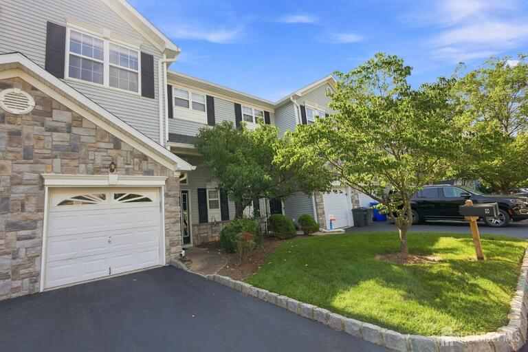 Photo 2 of 9 Bridgepointe Drive, Old Bridge NJ 08857, Old Bridge, NJ