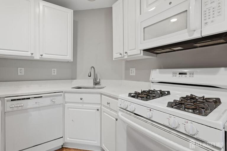 Photo 14 of 9 Bridgepointe Drive, Old Bridge NJ 08857, Old Bridge, NJ