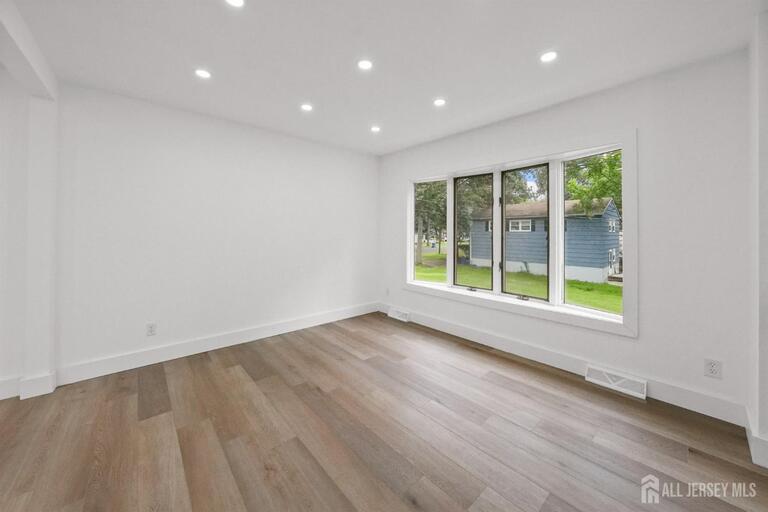 Photo 21 of 1834 Holly Road, North Brunswick NJ 08902, North Brunswick, NJ