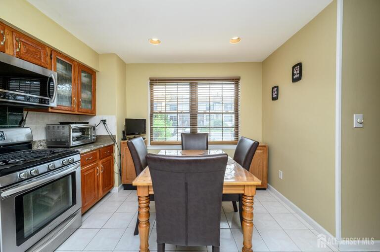 Photo 11 of 614 Maple Hill Drive, Woodbridge Proper NJ 07095, Woodbridge Proper, NJ