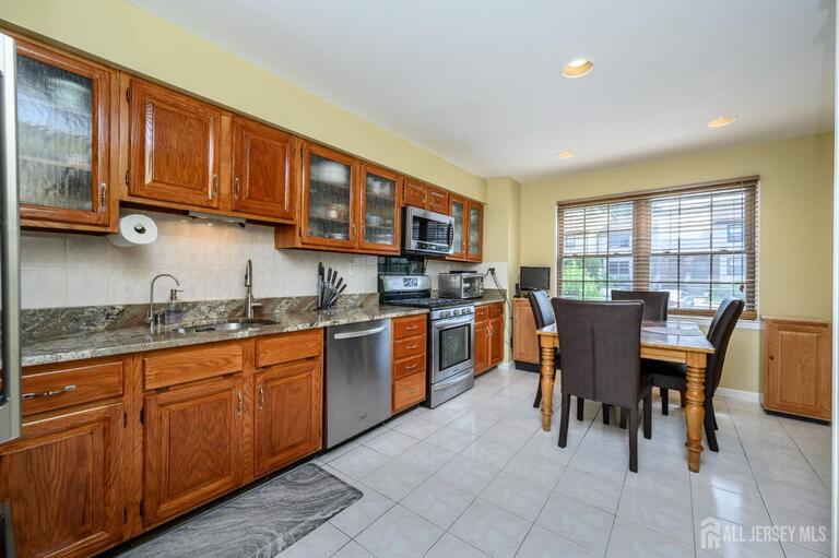 Photo 13 of 614 Maple Hill Drive, Woodbridge Proper NJ 07095, Woodbridge Proper, NJ