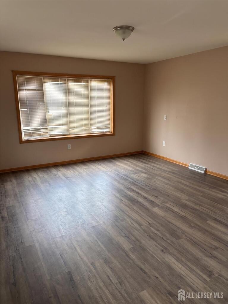 Photo 3 of 58 E Coddington Avenue, Avenel NJ 07001, Avenel, NJ