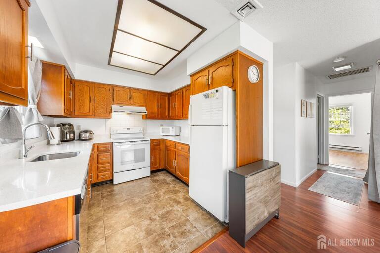 Photo 8 of 406 Oxford Lane # O, Monroe NJ 08831, Monroe, NJ
