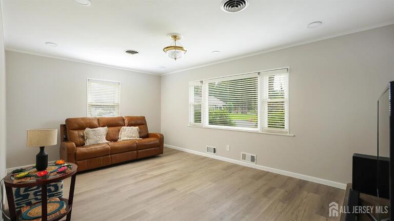 Photo 8 of 26 Lynn Avenue, Middlesex NJ 08846, Middlesex, NJ