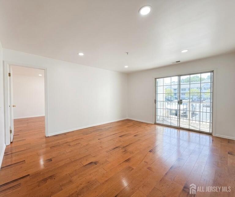 Photo 10 of 1013 Waterford Drive, Edison NJ 08817, Edison, NJ