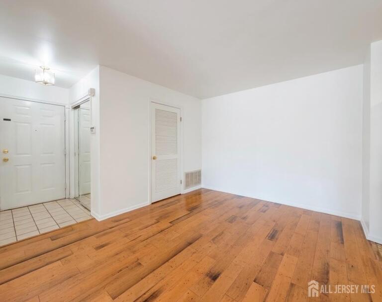 Photo 11 of 1013 Waterford Drive, Edison NJ 08817, Edison, NJ