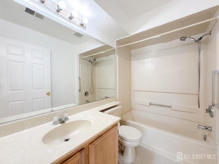 Photo 18 of 1013 Waterford Drive, Edison NJ 08817, Edison, NJ