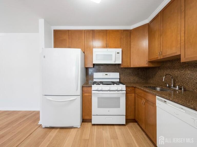 Photo 12 of 1013 Waterford Drive, Edison NJ 08817, Edison, NJ