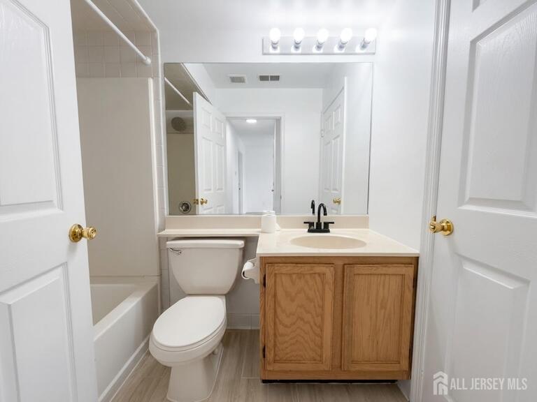 Photo 23 of 1013 Waterford Drive, Edison NJ 08817, Edison, NJ