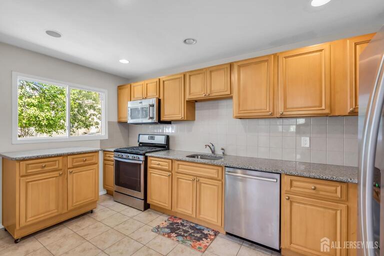 Photo 8 of 341 Middle Road, Hazlet NJ 07730, Hazlet, NJ
