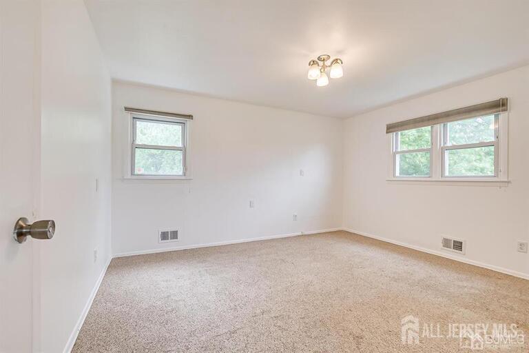 Photo 16 of 559 Wood Avenue, Edison NJ 08820, Edison, NJ