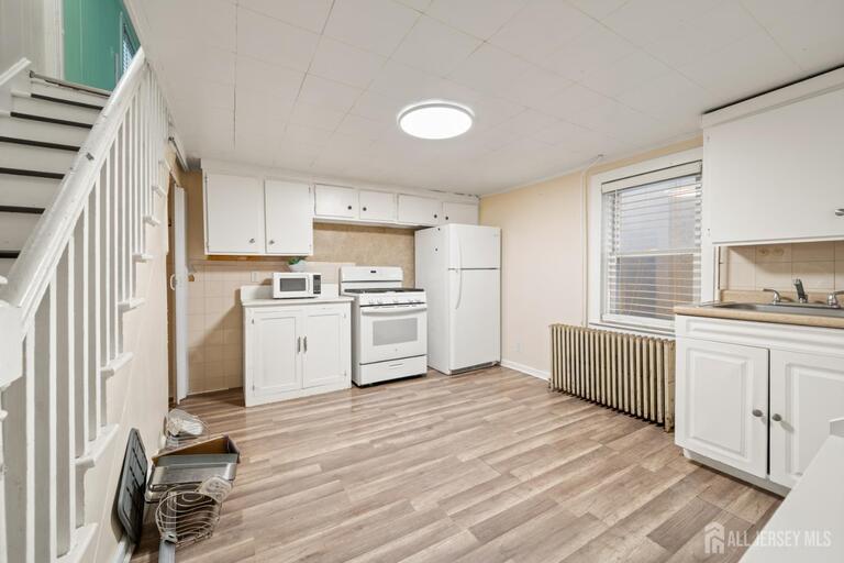Photo 11 of 38 W Somerset Street, Raritan NJ 08869, Raritan, NJ
