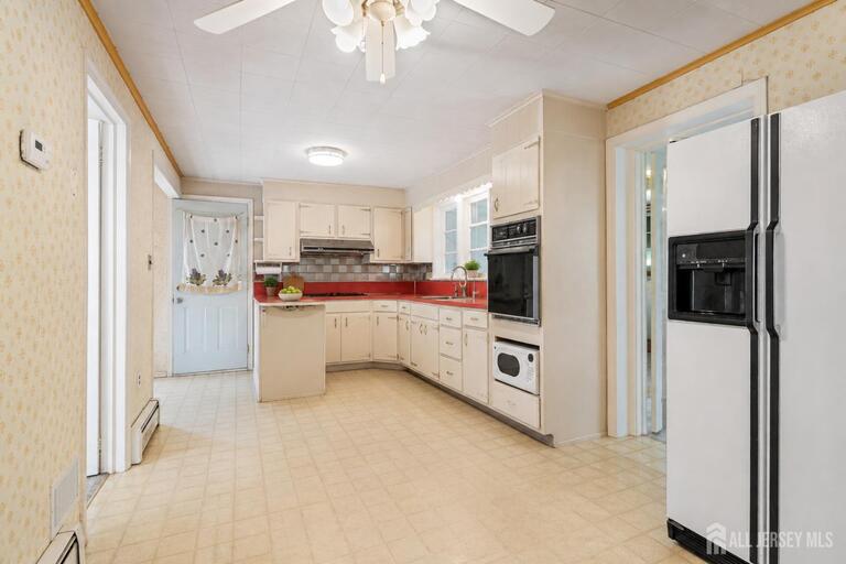 Photo 3 of 537 Ryders Lane, East Brunswick NJ 08816, East Brunswick, NJ
