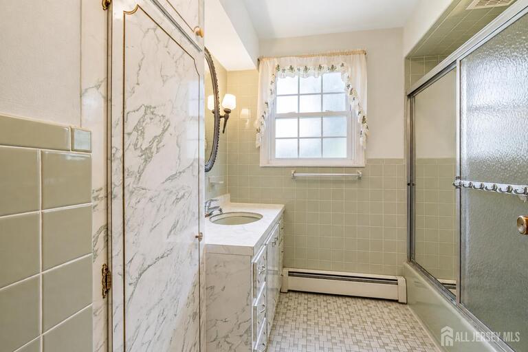 Photo 9 of 537 Ryders Lane, East Brunswick NJ 08816, East Brunswick, NJ