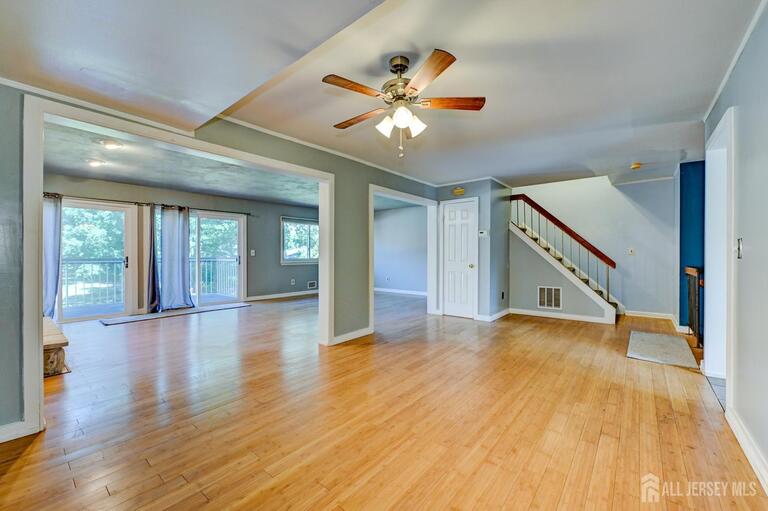 Photo 8 of 1705 N Oaks Boulevard N, North Brunswick NJ 08902, North Brunswick, NJ