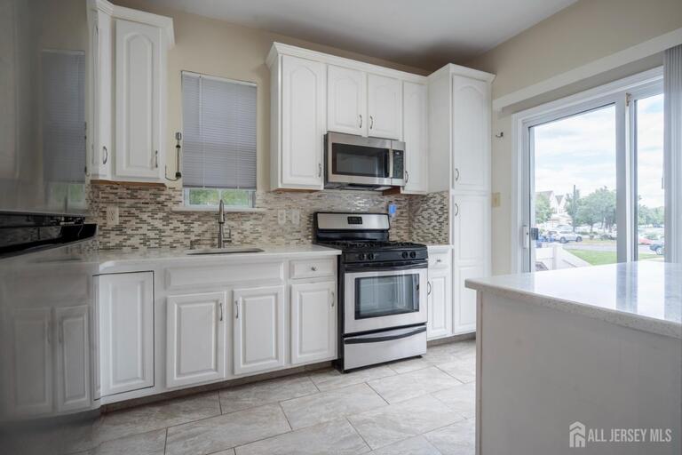Photo 9 of 1301 Dahlia Circle, South Brunswick NJ 08810, South Brunswick, NJ