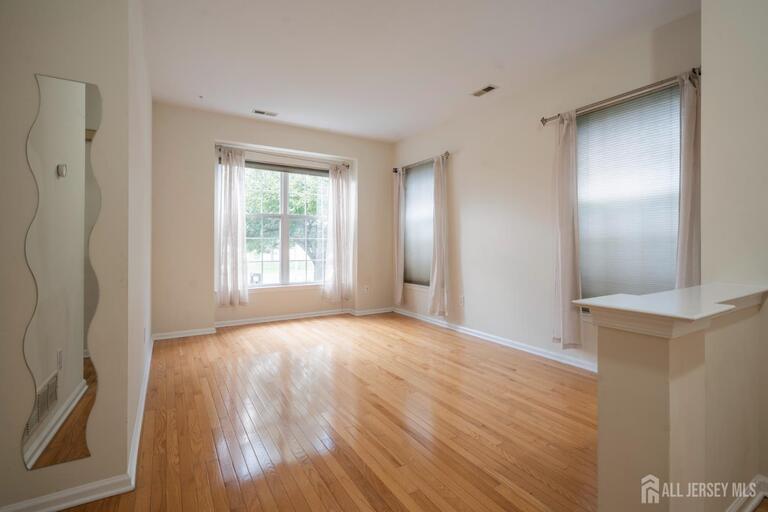 Photo 4 of 1301 Dahlia Circle, South Brunswick NJ 08810, South Brunswick, NJ
