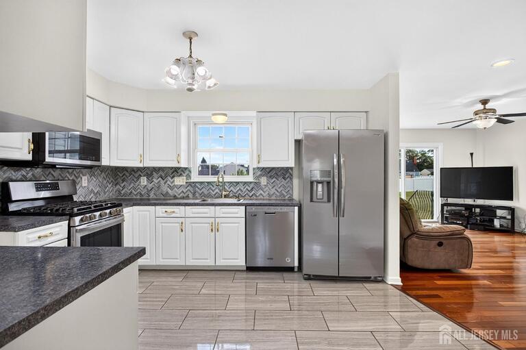 Photo 5 of 296 Remsen Avenue, Avenel NJ 07001, Avenel, NJ