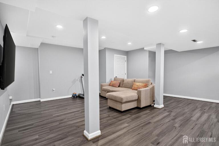 Photo 26 of 296 Remsen Avenue, Avenel NJ 07001, Avenel, NJ