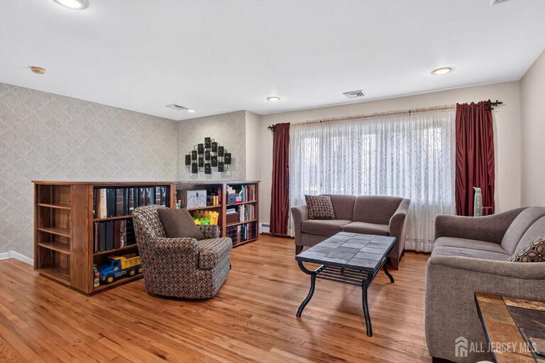Photo 10 of 6 Ridgeview Road, Jamesburg NJ 08831, Jamesburg, NJ