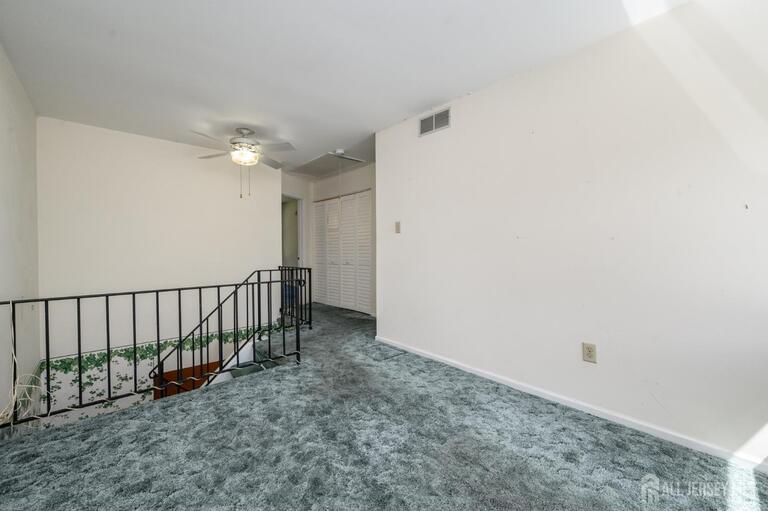 Photo 21 of 39 River Bank Drive, Florence NJ 08554, Florence, NJ