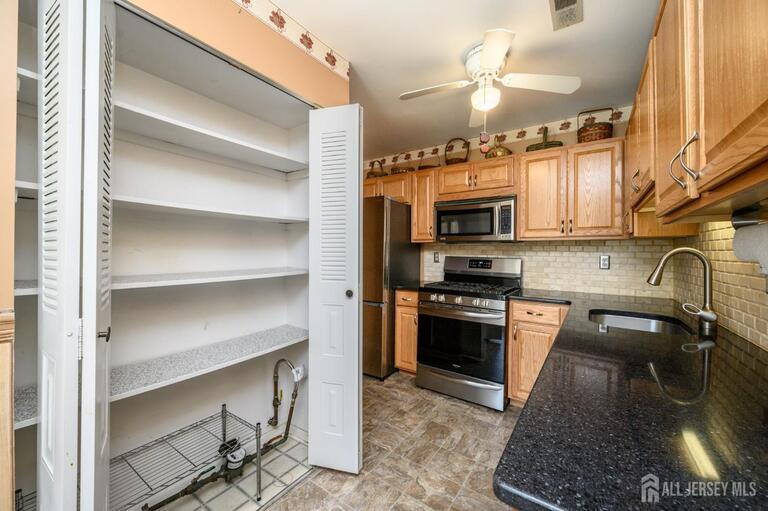 Photo 5 of 39 River Bank Drive, Florence NJ 08554, Florence, NJ