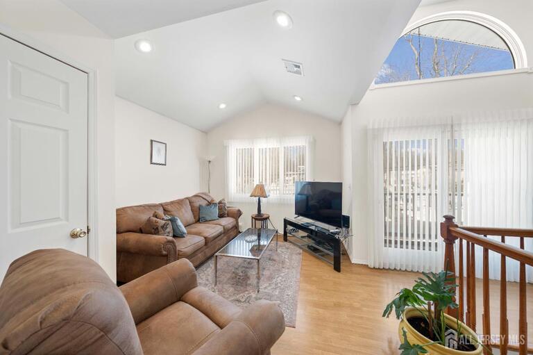 Photo 15 of 932 Beatrice Parkway, Edison NJ 08820, Edison, NJ