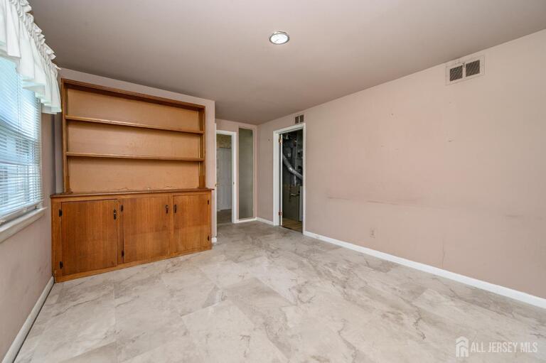 Photo 14 of 422 King George Road, Cherry Hill NJ 08034, Cherry Hill, NJ