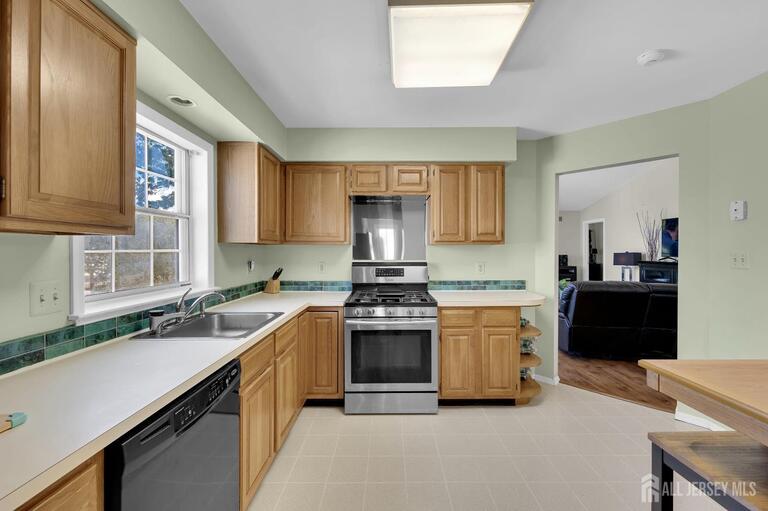 Photo 23 of 8 Ingram Drive # D, Monroe NJ 08831, Monroe, NJ