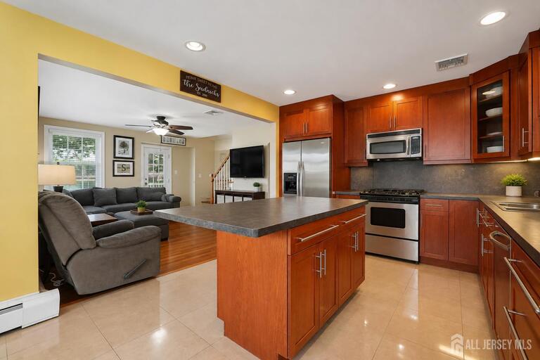 Photo 4 of 58 Preston Street, Edison NJ 08817, Edison, NJ