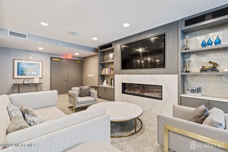Photo 2 of 15 Morris Avenue # 308, Long Branch NJ 07740, Long Branch, NJ