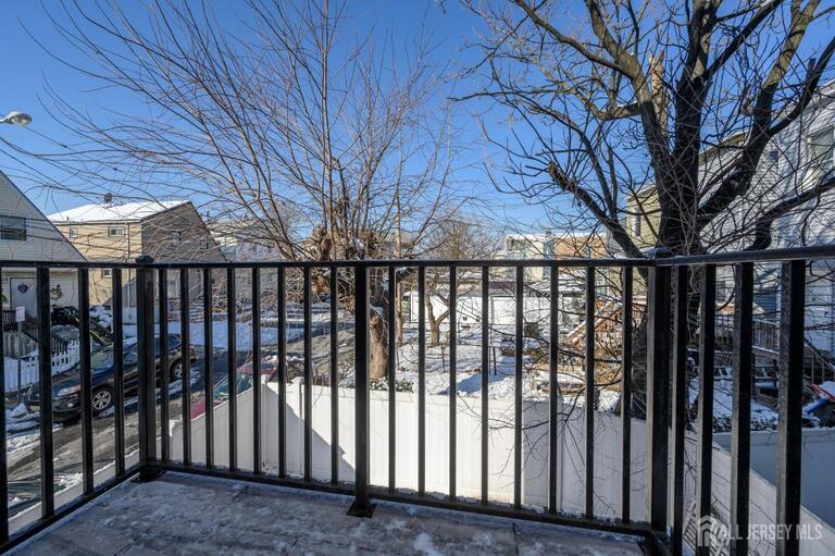 Photo 18 of 197 Garfield Avenue, Jersey City NJ 07305, Jersey City, NJ