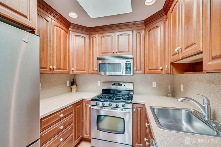 Photo 13 of 48 Frost Avenue, Edison NJ 08820, Edison, NJ