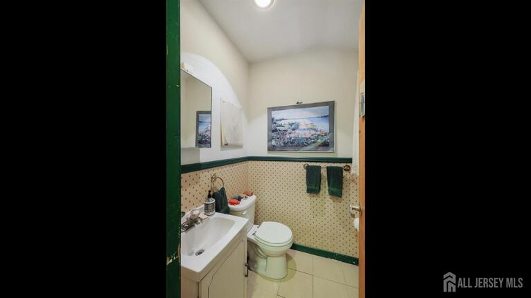 Photo 14 of 242 Karsey Street, Highland Park NJ 08904, Highland Park, NJ